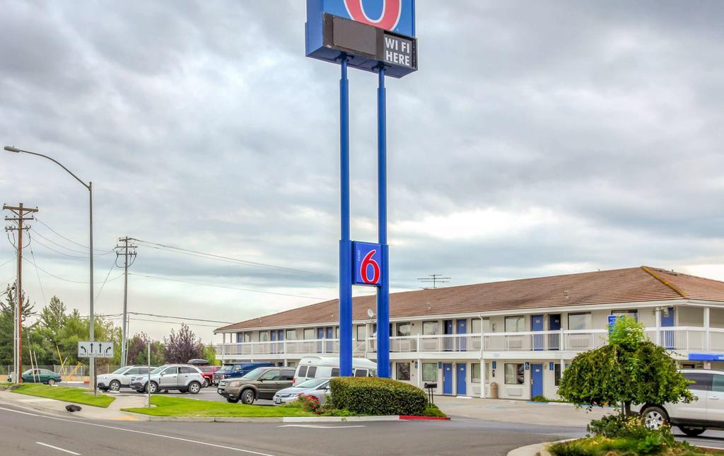 Motel 6-Medford, Or - North Kültér fotó