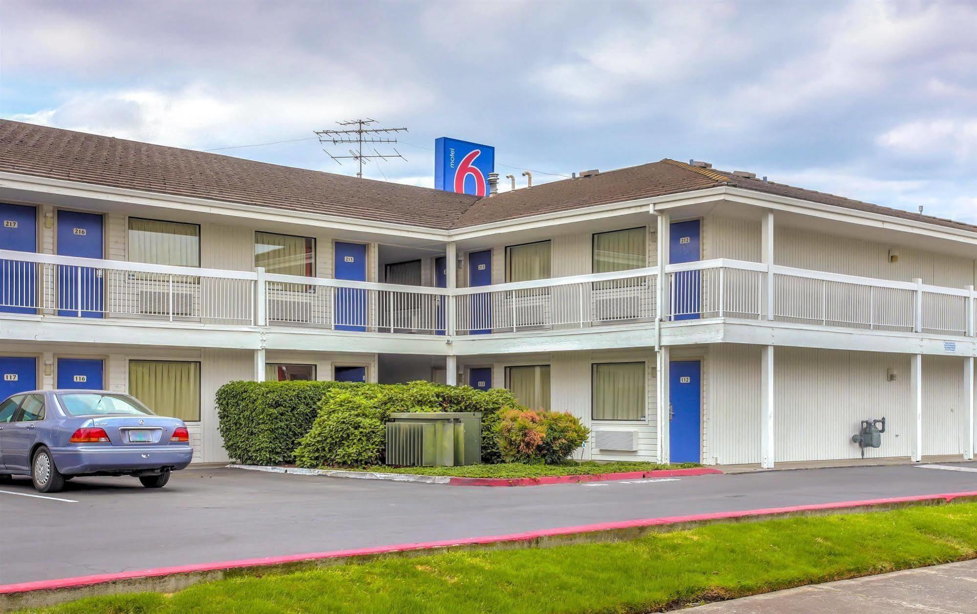 Motel 6-Medford, Or - North Kültér fotó