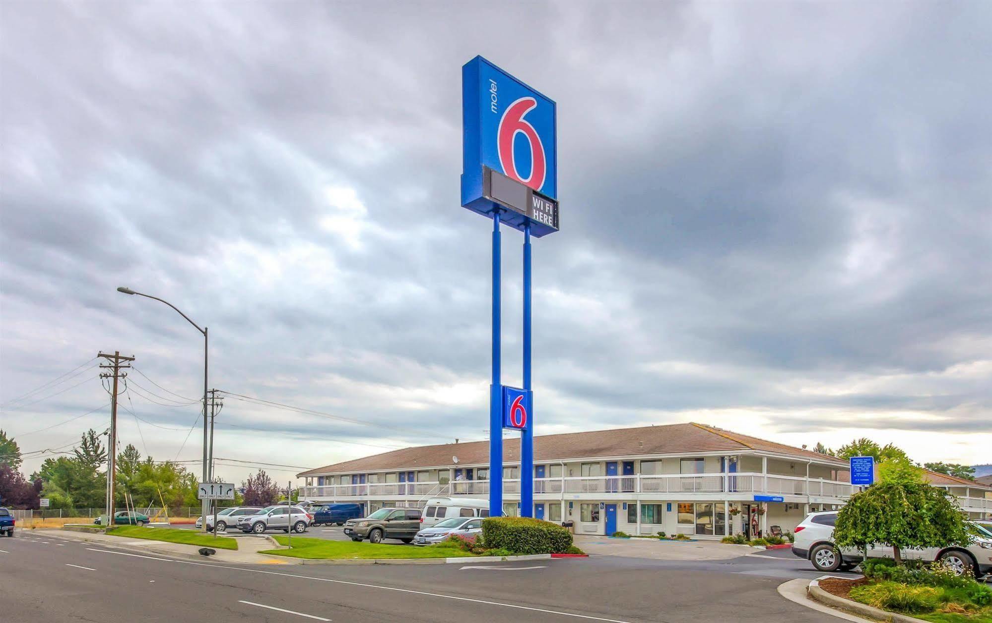 Motel 6-Medford, Or - North Kültér fotó